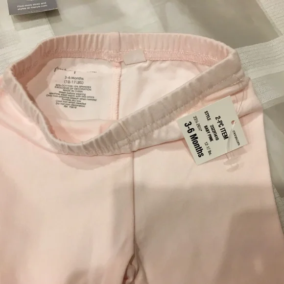 First impression baby girl set NWT size 3-6 months. - Picture 5 of 5